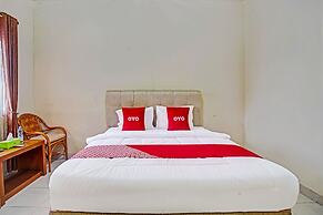 OYO 90947 Hotel Sarbini