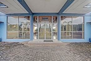 OYO 90947 Hotel Sarbini
