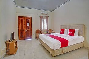 OYO 90947 Hotel Sarbini