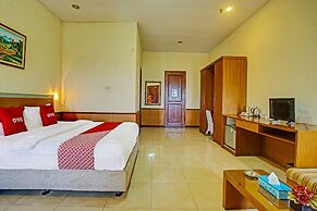 OYO 90947 Hotel Sarbini