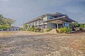 OYO 90947 Hotel Sarbini