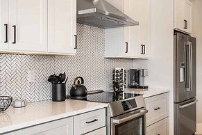 The Whole Cake 12 Bedroom Home