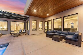 The Whole Cake 12 Bedroom Home