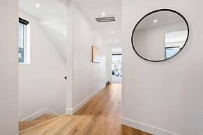 Palm Desert Oasis 5 Bedroom Home