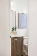 Palm Desert Oasis 5 Bedroom Home