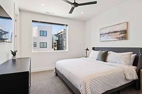 Palm Desert Oasis 5 Bedroom Home