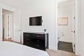 Palm Desert Oasis 5 Bedroom Home