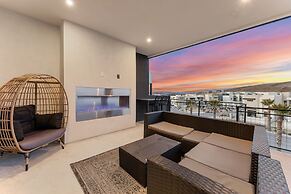 Palm Desert Oasis 5 Bedroom Home