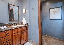 Ritz Carlton Vail #410 2 Bedroom Condo by RedAwning