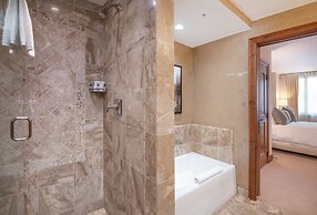 Ritz Carlton Vail #410 2 Bedroom Condo by RedAwning