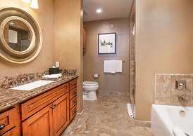 Ritz Carlton Vail #410 2 Bedroom Condo by RedAwning