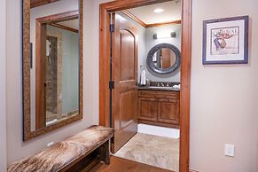 Ritz Carlton Vail #410 2 Bedroom Condo by RedAwning