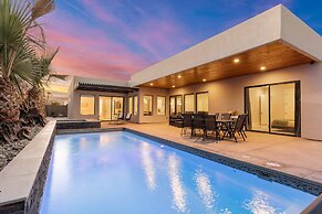 Slice Of Paradise 6 Bedroom Home