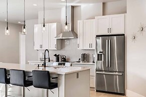 Slice Of Paradise 6 Bedroom Home