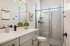 Slice Of Paradise 6 Bedroom Home