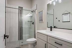 Slice Of Paradise 6 Bedroom Home