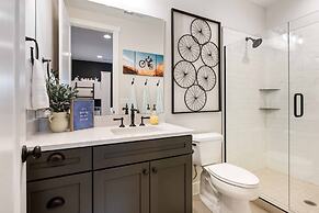 North Shore At Desert Color 6 Bedroom Townhouse