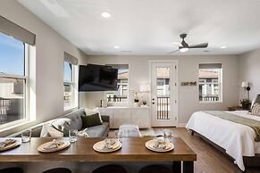 North Shore At Desert Color 6 Bedroom Townhouse