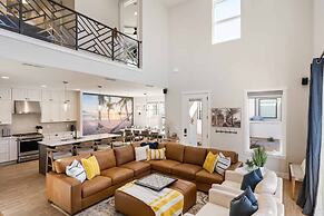 North Shore At Desert Color 6 Bedroom Townhouse