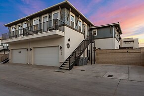 North Shore At Desert Color 6 Bedroom Townhouse