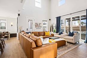 North Shore At Desert Color 6 Bedroom Townhouse