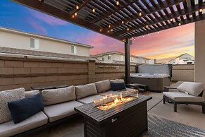 North Shore At Desert Color 6 Bedroom Townhouse