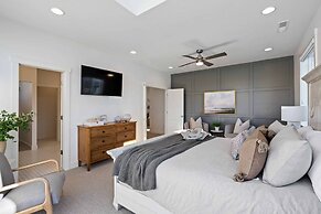 Don't You Wish Your Beach House Was Hot Like Me 5 Bedroom Townhouse