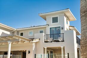 Don't You Wish Your Beach House Was Hot Like Me 5 Bedroom Townhouse