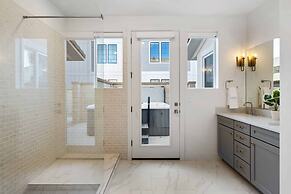 Don't You Wish Your Beach House Was Hot Like Me 5 Bedroom Townhouse