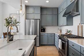 Don't You Wish Your Beach House Was Hot Like Me 5 Bedroom Townhouse