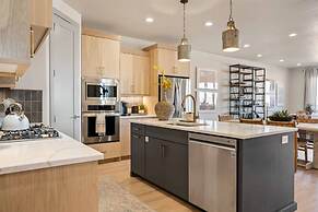 Casa Lua 5 Bedroom Townhouse