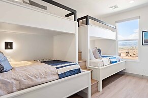 Casa Lua 5 Bedroom Townhouse