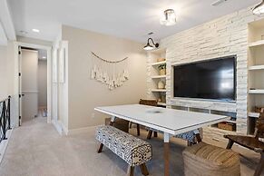 Forever No Bad Days 6 Bedroom Townhouse