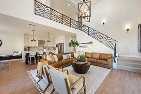 Forever No Bad Days 6 Bedroom Townhouse