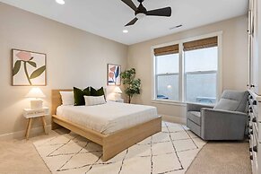 Forever No Bad Days 6 Bedroom Townhouse