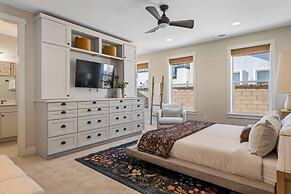 Forever No Bad Days 6 Bedroom Townhouse