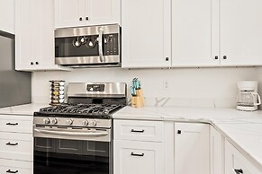 Zion's Haven #f4 4 Bedroom Townhouse