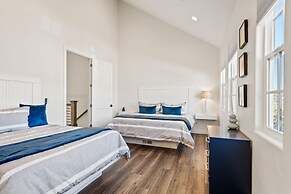 Zion's Haven #f4 4 Bedroom Townhouse