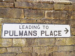 4 Pulmans Place