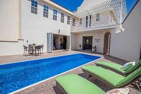 Palazzo #f11 5 Bedroom Home