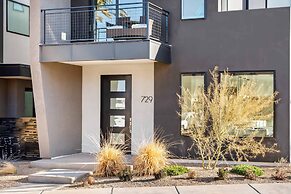 Good Vibes Vacation Home 5 Bedroom Home