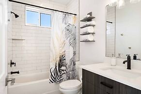 Good Vibes Vacation Home 5 Bedroom Home