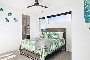 Good Vibes Vacation Home 5 Bedroom Home