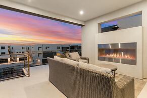 Good Vibes Vacation Home 5 Bedroom Home