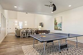 The Ann Marie #f1 6 Bedroom Townhouse