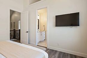 The Ann Marie #f1 6 Bedroom Townhouse