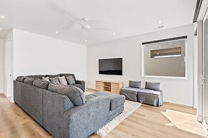 1 Chill Casa 5 Bedroom Home