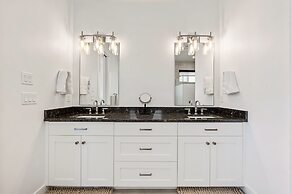 1 Chill Casa 5 Bedroom Home