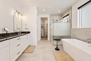 1 Chill Casa 5 Bedroom Home