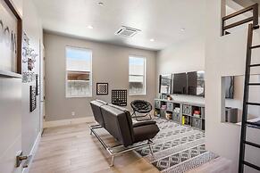 Slice Of Heaven 6 Bedroom Home